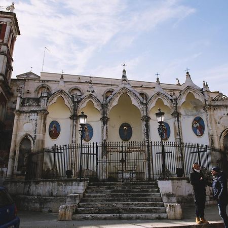 Agorà Bisceglie Acomodação com café da manhã Exterior foto